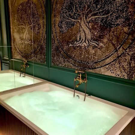Art Jacuzzi Koletek Cracóvia Exterior foto